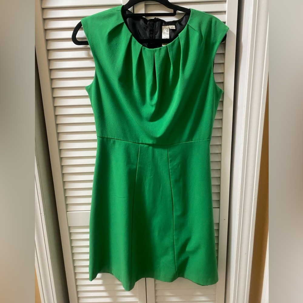 Emerald Green Pleated Sheath Midi Dress